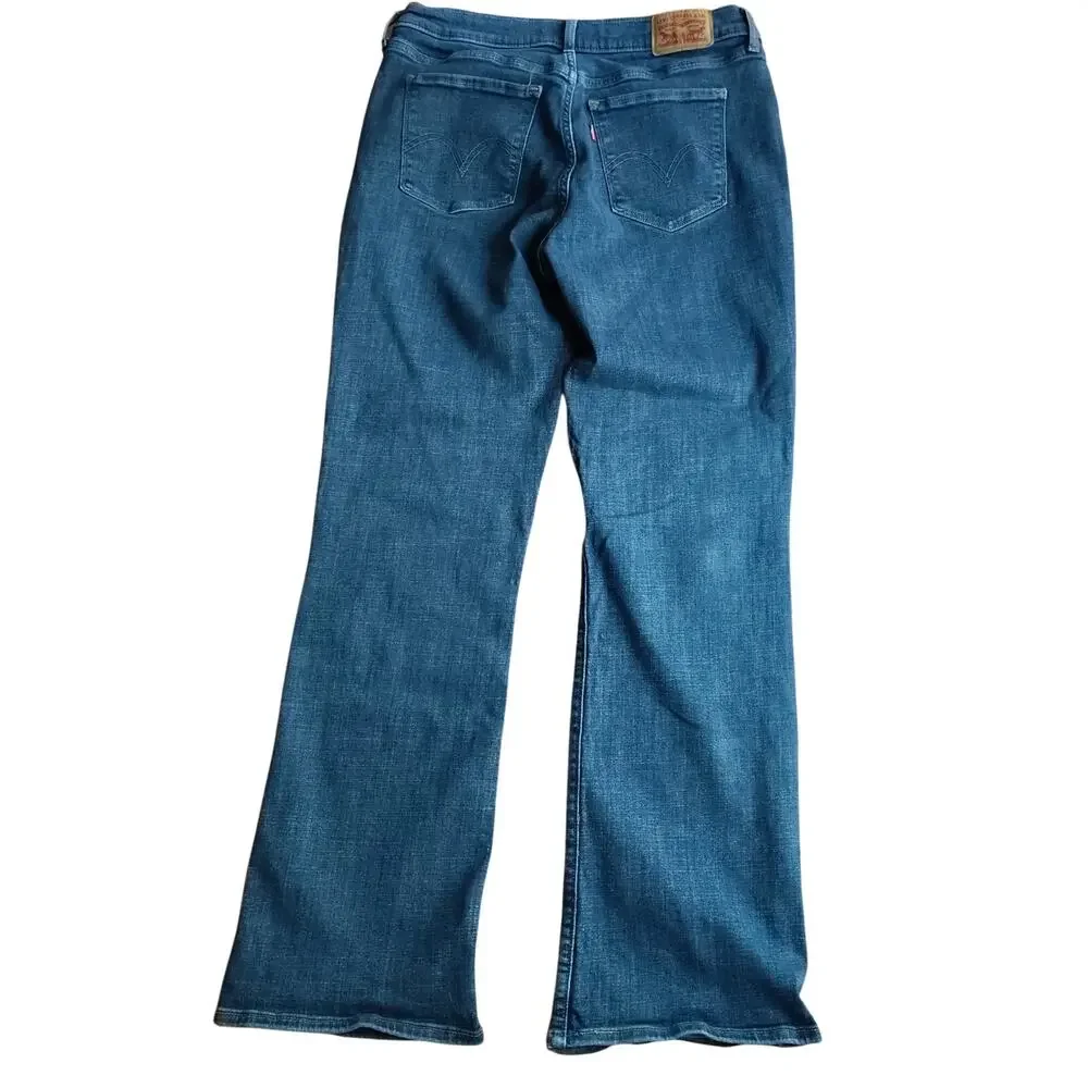 Levi’s Classic Bootcut Jeans Women’s Size 6 (28x32) Medium Wash Stretch